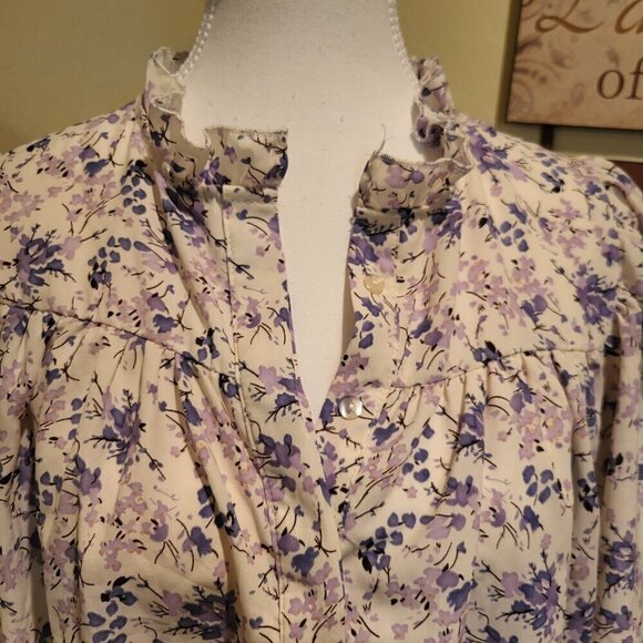 Bishop + Young Flutter sleeve Floral Blouse NWOT Size Small Cream/Blue - Picture 2 of 14